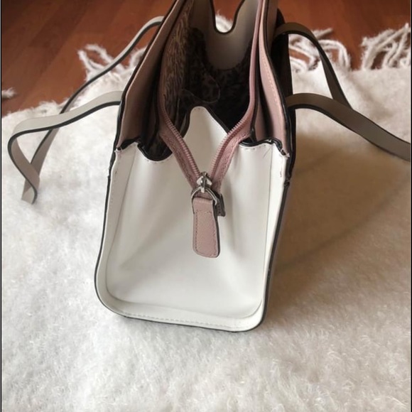 Guess bag - Picture 5 of 5